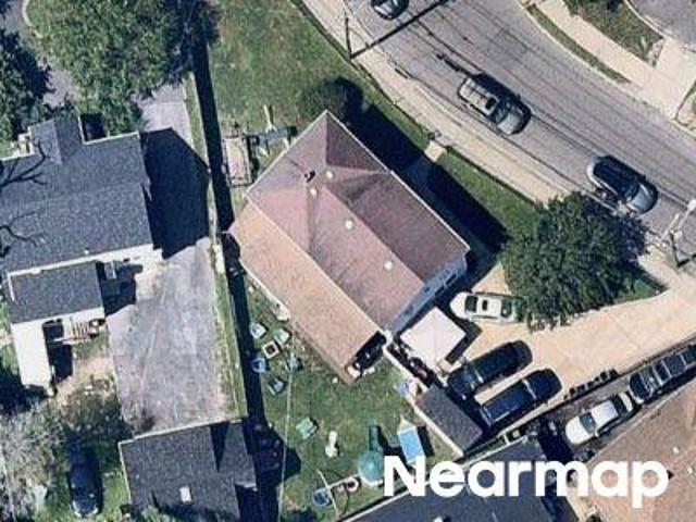 House for sale in Bohemia, New York