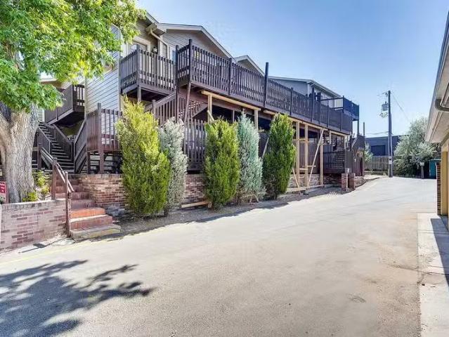 Condo for sale in Golden