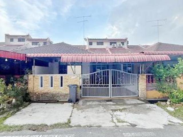 Terraced House for sale in Batu Pahat, Johor
