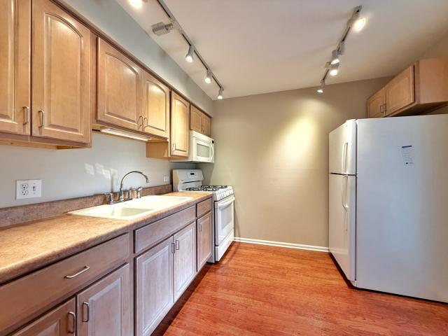 Condo for sale in Williamsburg, Rolling Meadows