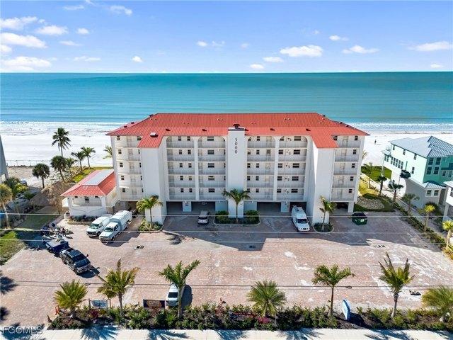 Condo for sale in Fort Myers Beach, Florida