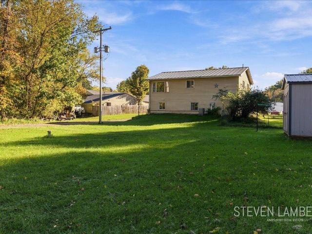 House for sale in Schultz, Hope Township