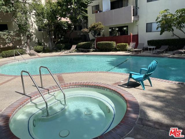 Condo for sale in Canoga Park, California