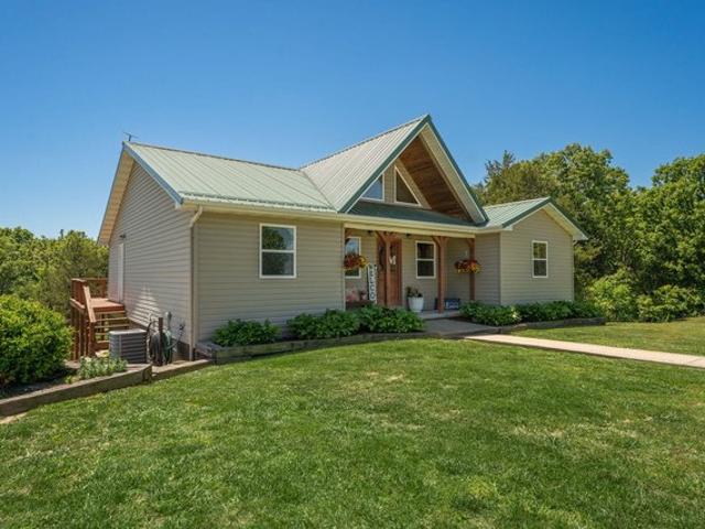 House for sale in Hartville, Missouri