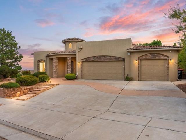 House for sale in New Mexico
