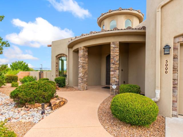 House for sale in New Mexico