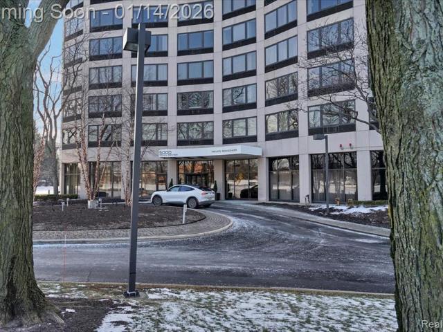 Condo for sale in Southfield, Michigan