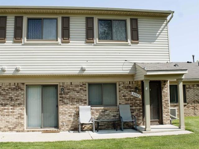 Townhouse for sale in Fair Haven, Michigan