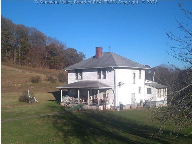 House for sale in Gandeeville, West Virginia