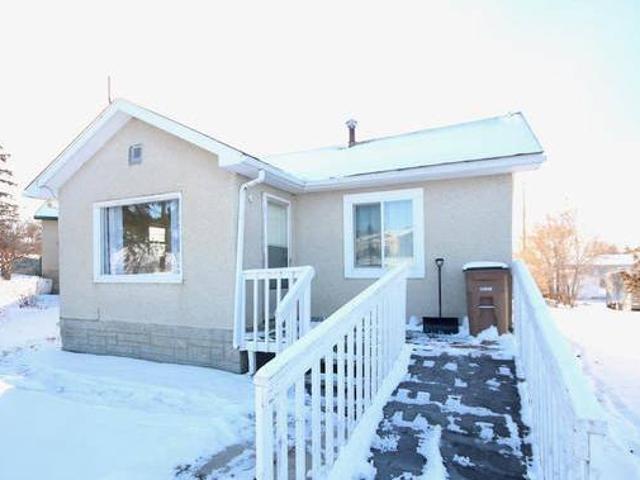 House for sale in Edmonton