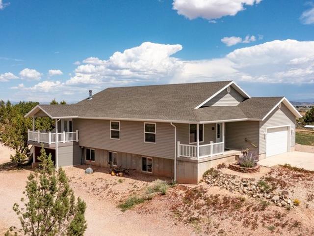 House for sale in Iron, Utah