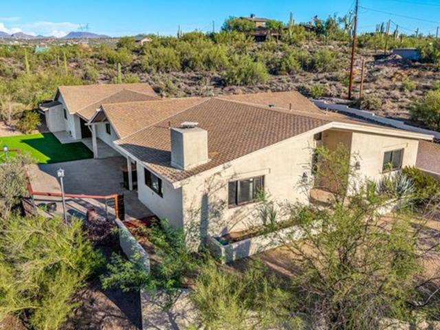 House for sale in New River, Arizona