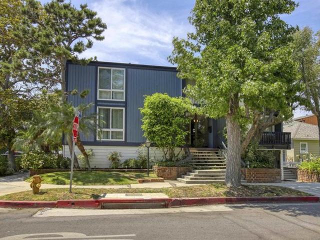 Condo for sale in Canoga Park, California