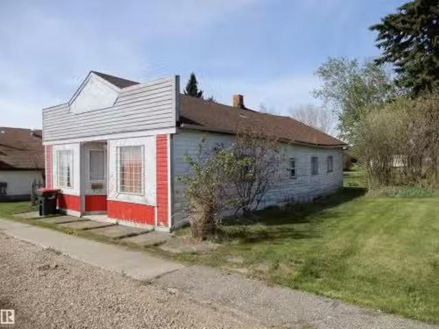 House for sale in Egremont, Alberta