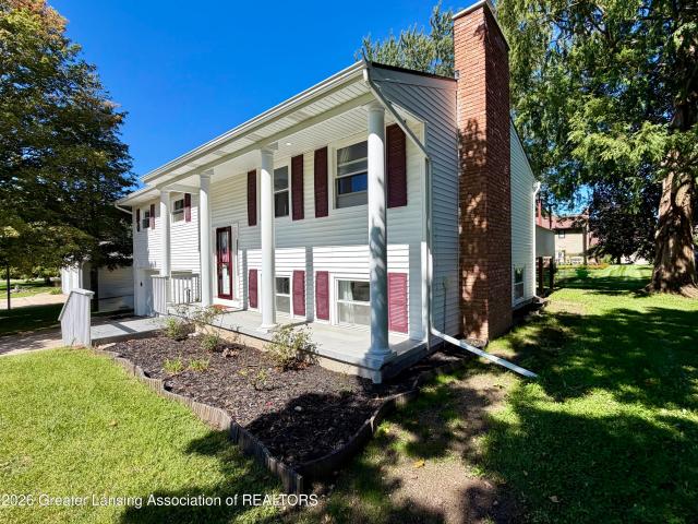 House for sale in Waverly, Lansing