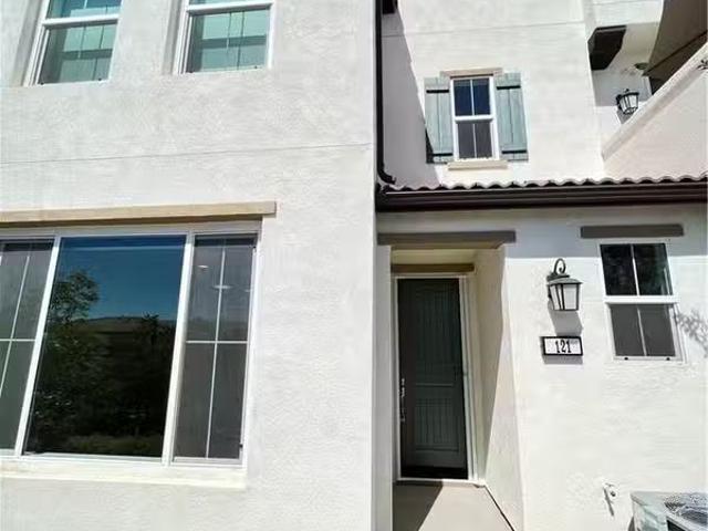 Condo for rent in Costa Mesa, Portola Hills