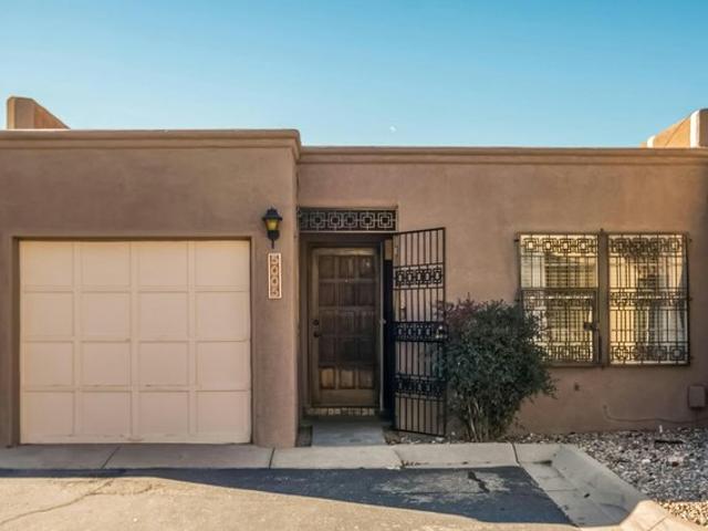 Townhouse for sale in New Mexico