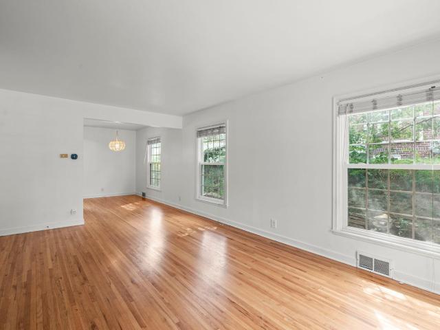 House for sale in Hennepin, Minnesota