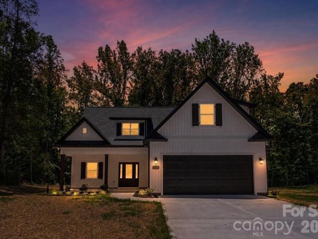 House for sale in Stanley, North Carolina