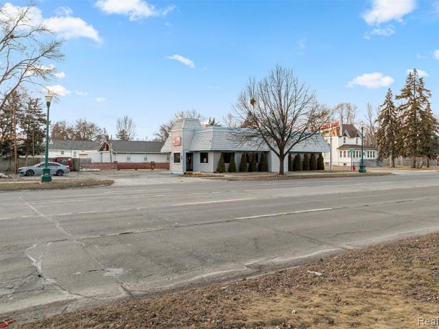 Commercial for sale in Wayne, Michigan
