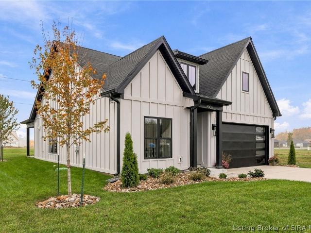 House for sale in Jeffersonville, Clark County