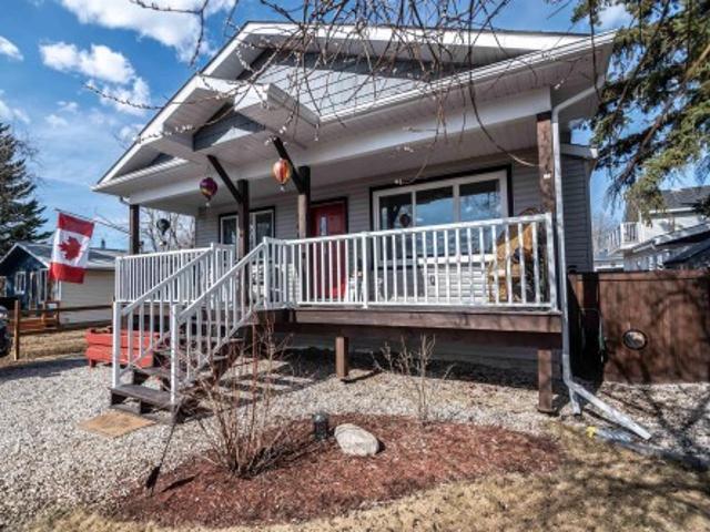 House for sale in Alberta Beach, Alberta