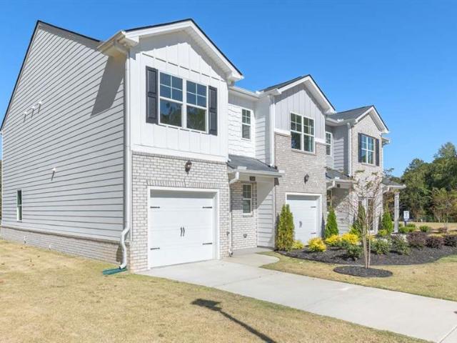 Townhouse for sale in Redan, Georgia
