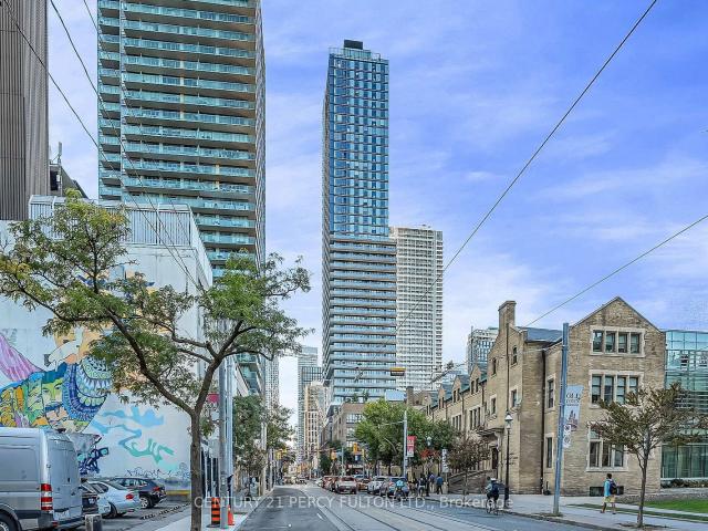 Condo for rent in Toronto, Golden Horseshoe