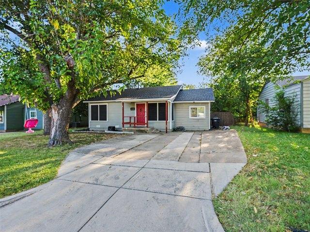 House for sale in Fort Worth, Tarrant County
