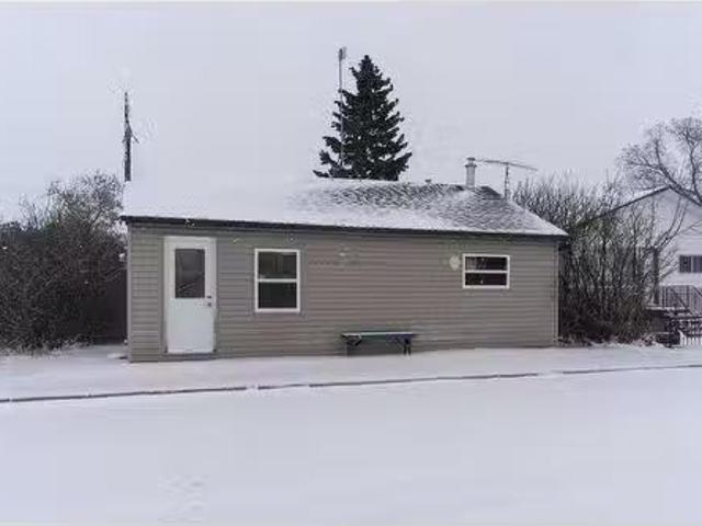 House for sale in Forestburg, Alberta