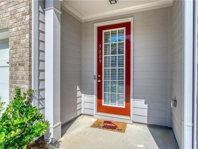 Townhouse for sale in Decatur