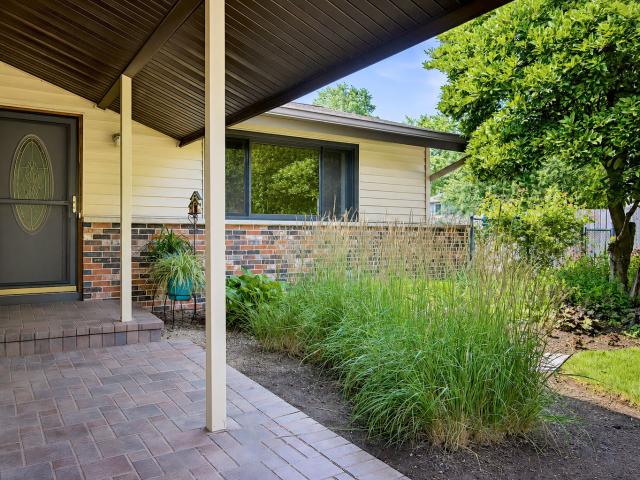 House for sale in Mchenry, Illinois