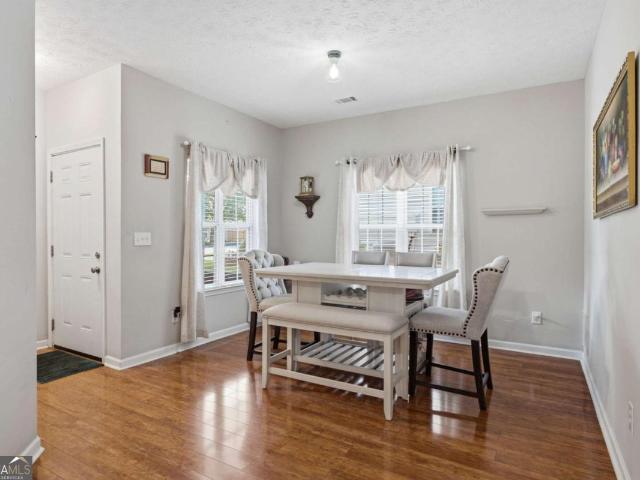 Townhouse for sale in Oakwood, Georgia