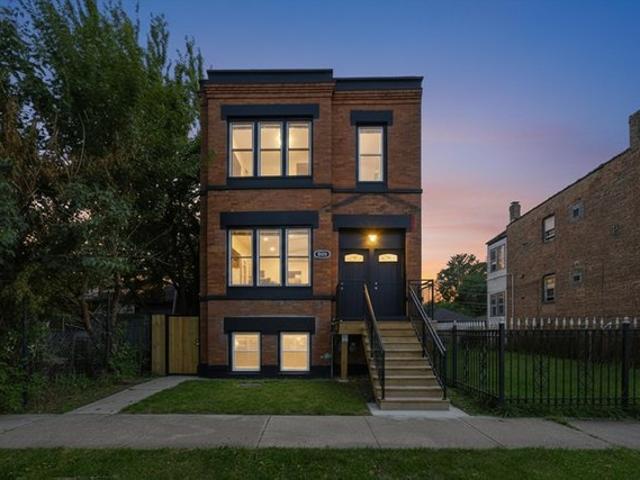 House for sale in Cicero, Illinois