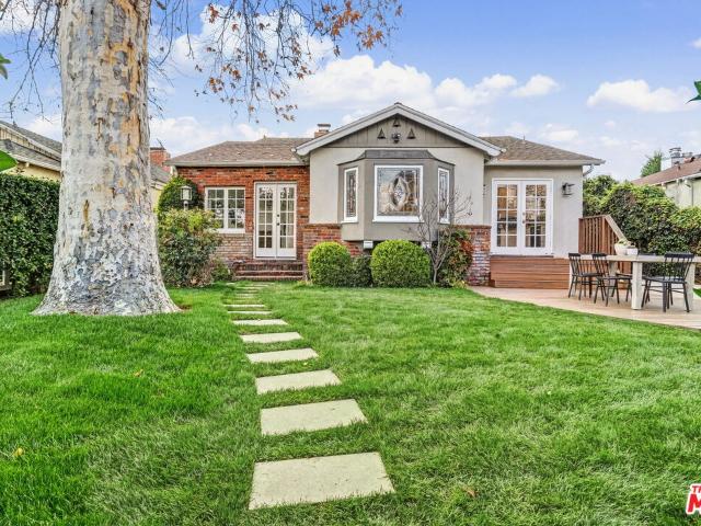 Property for sale in North Hollywood Neighborhood Council District, Canoga Park