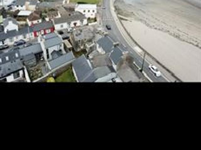 Terraced House for sale in Kilkee, South Tipperary