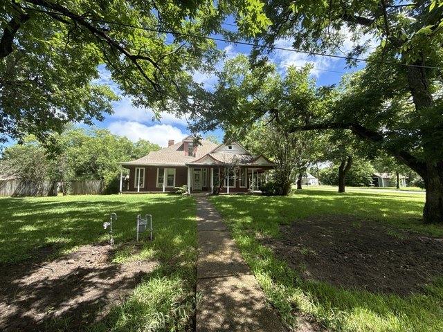 House for sale in Navarro, Texas