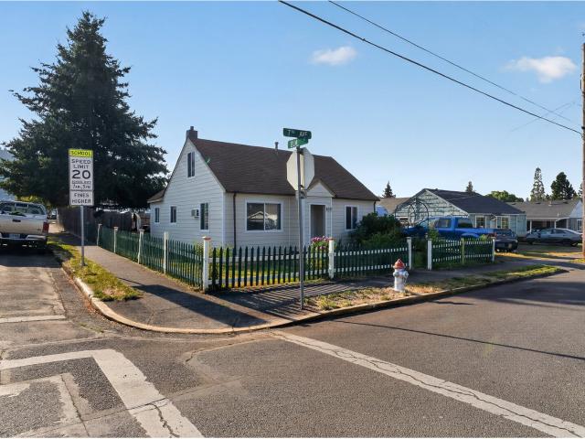 House for sale in Oregonia