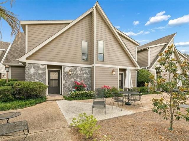 Condo for sale in Mandeville, Louisiana
