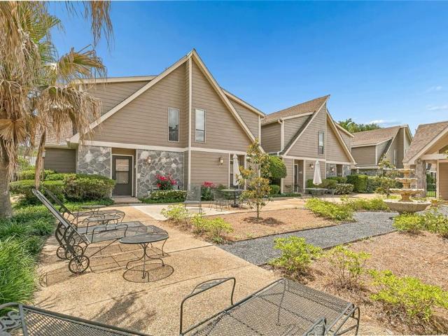 Condo for sale in Mandeville, Louisiana