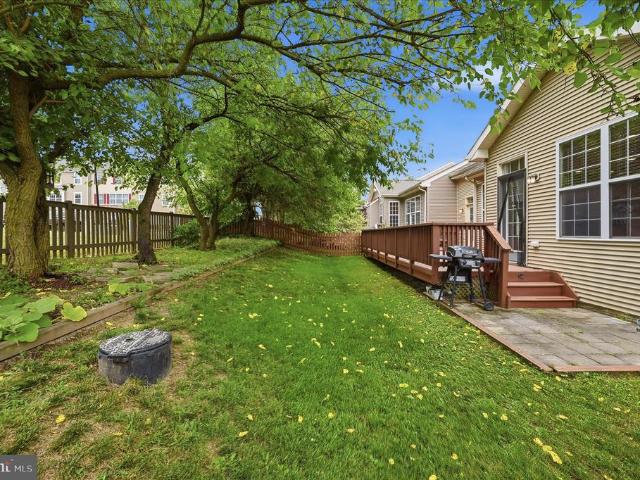 Townhouse for sale in Falling Waters, West Virginia