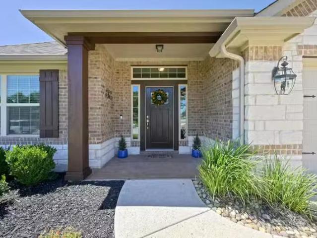 House for sale in Georgetown