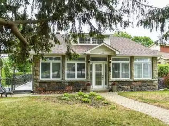 House for rent in Saint-Bruno-de-Montarville, Montérégie