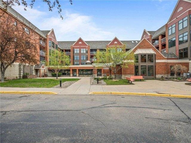 Condo for sale in Ramsey, Minnesota