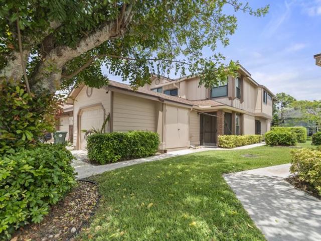 Condo for sale in Greenacres, Florida