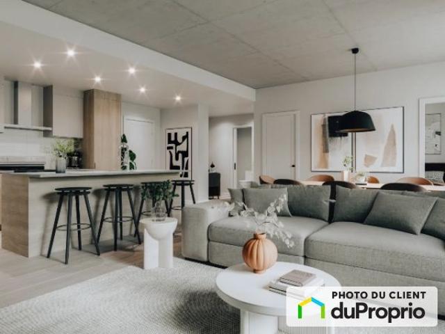 Apartment for rent in Square Candiac, Candiac