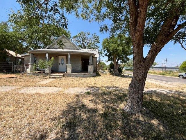 House for sale in Howard, Texas