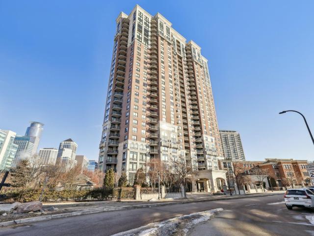 Condo for sale in Hennepin, Minnesota