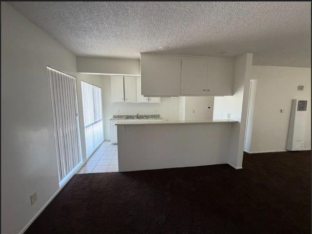 Apartment for rent in Long Beach, California