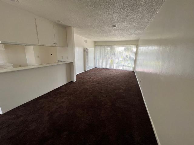 Apartment for rent in Long Beach, California